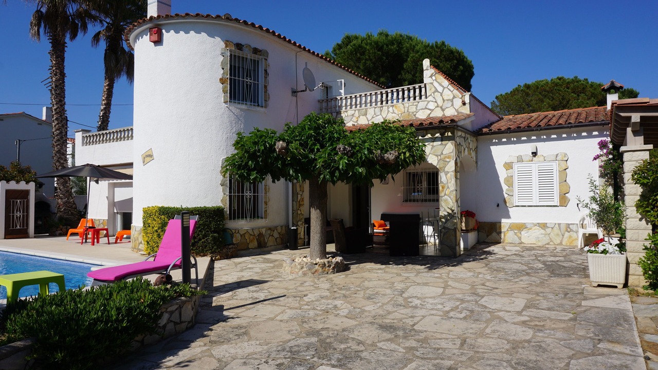 Photo of Patio Balcony in L'Escala