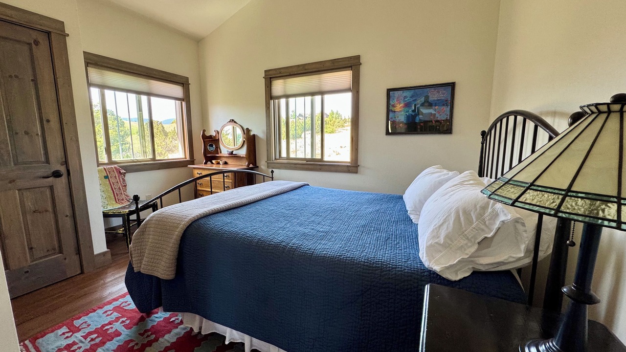 Photo of Bedroom in Shining Mountains