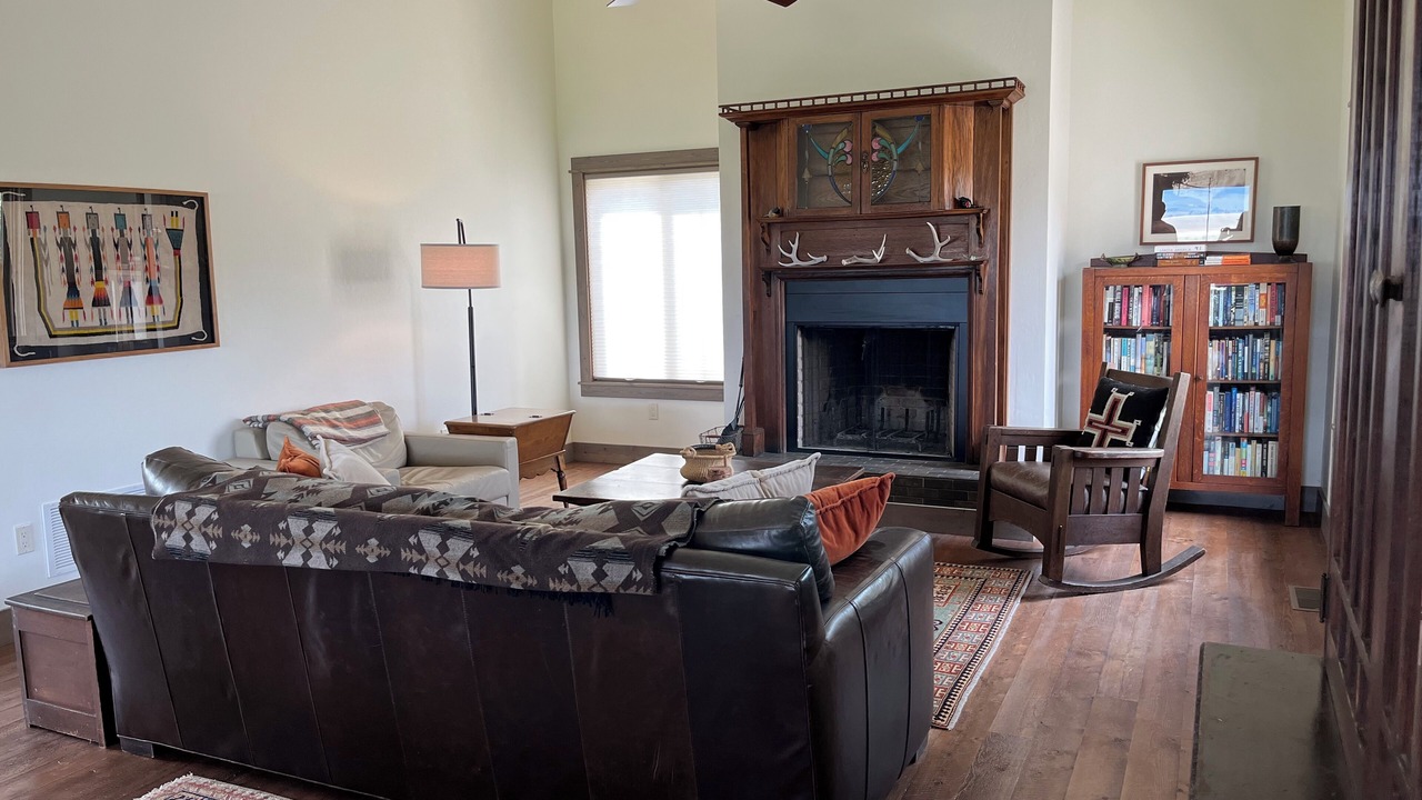 Photo of Livingroom in Shining Mountains