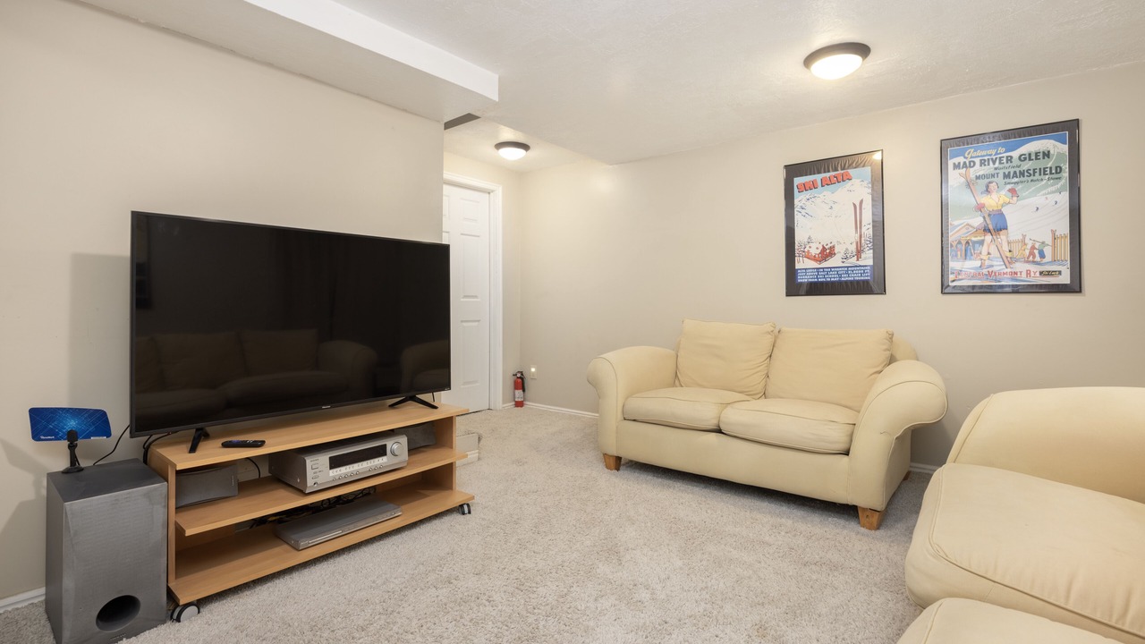 Photo of Livingroom in Cottonwood Heights