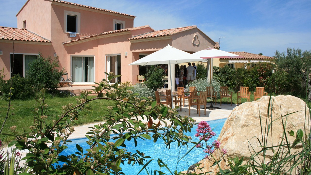 Photo of Outdoor in Collias