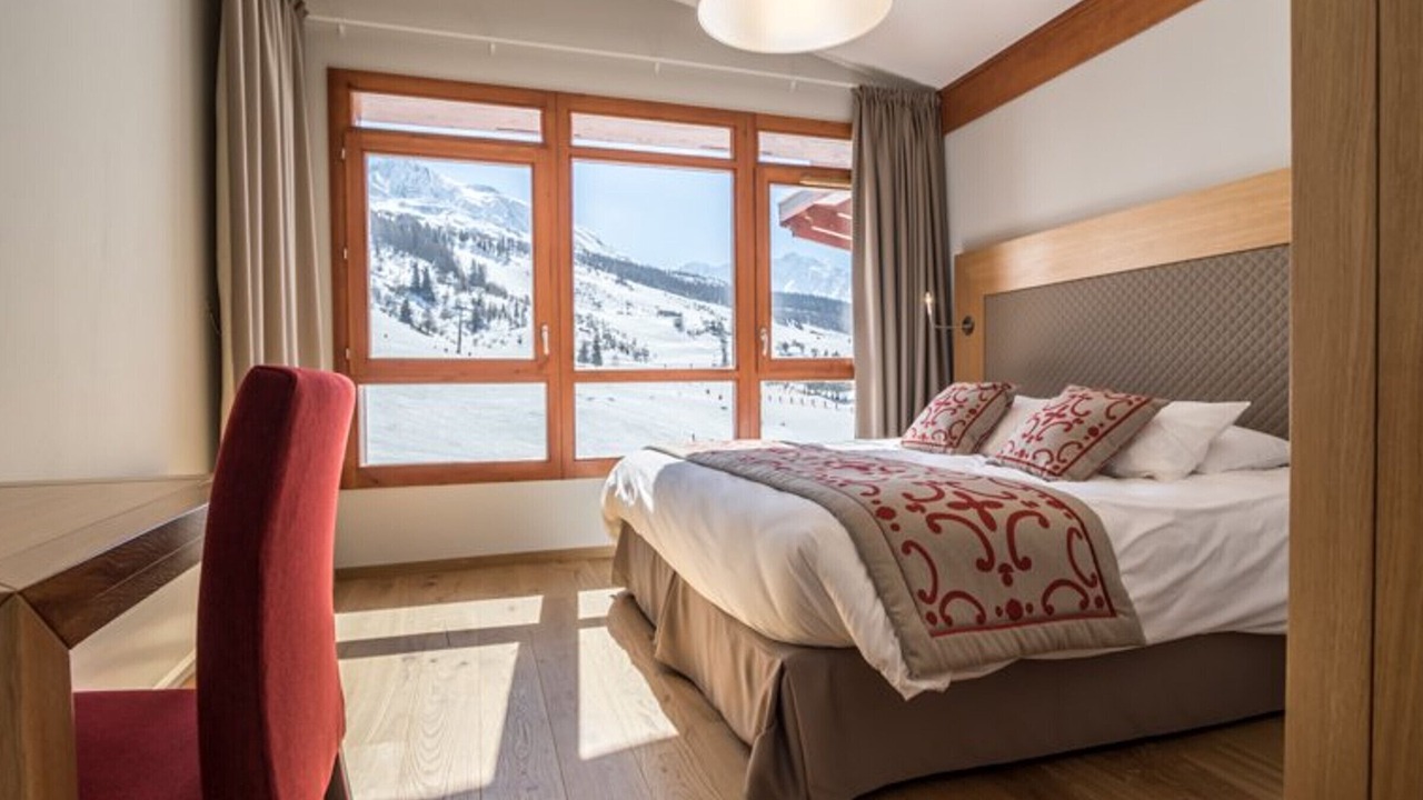 Photo of Bedroom in Arc-1800