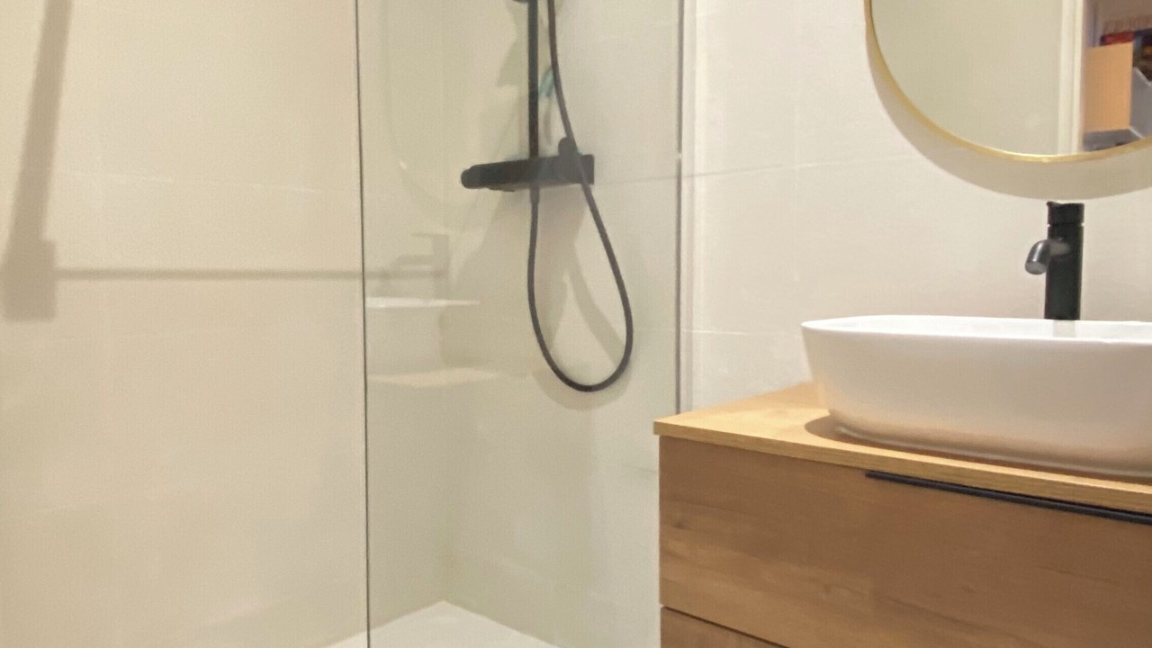 Photo of Bathroom in Bordeaux Golden Triangle