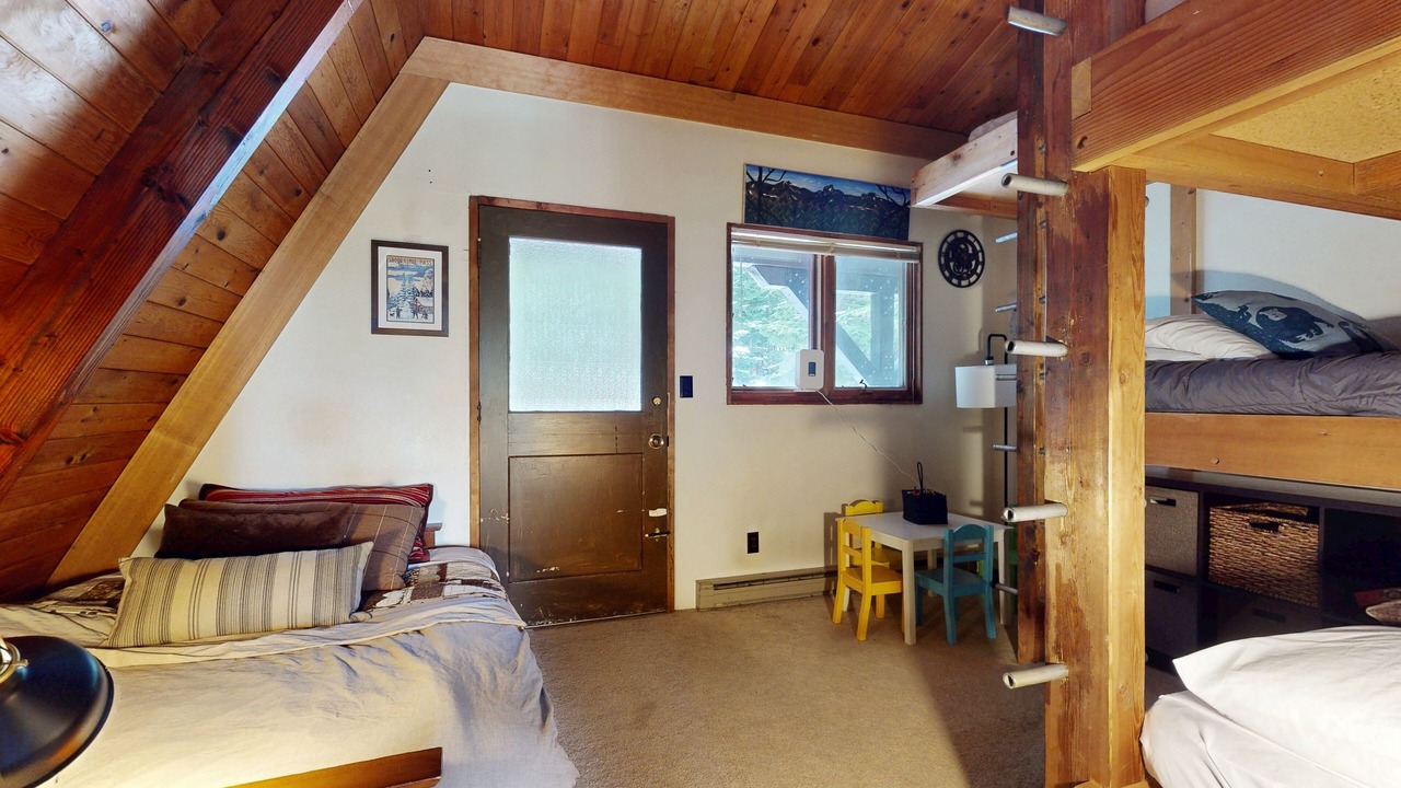 Photo of Bedroom in Hyak