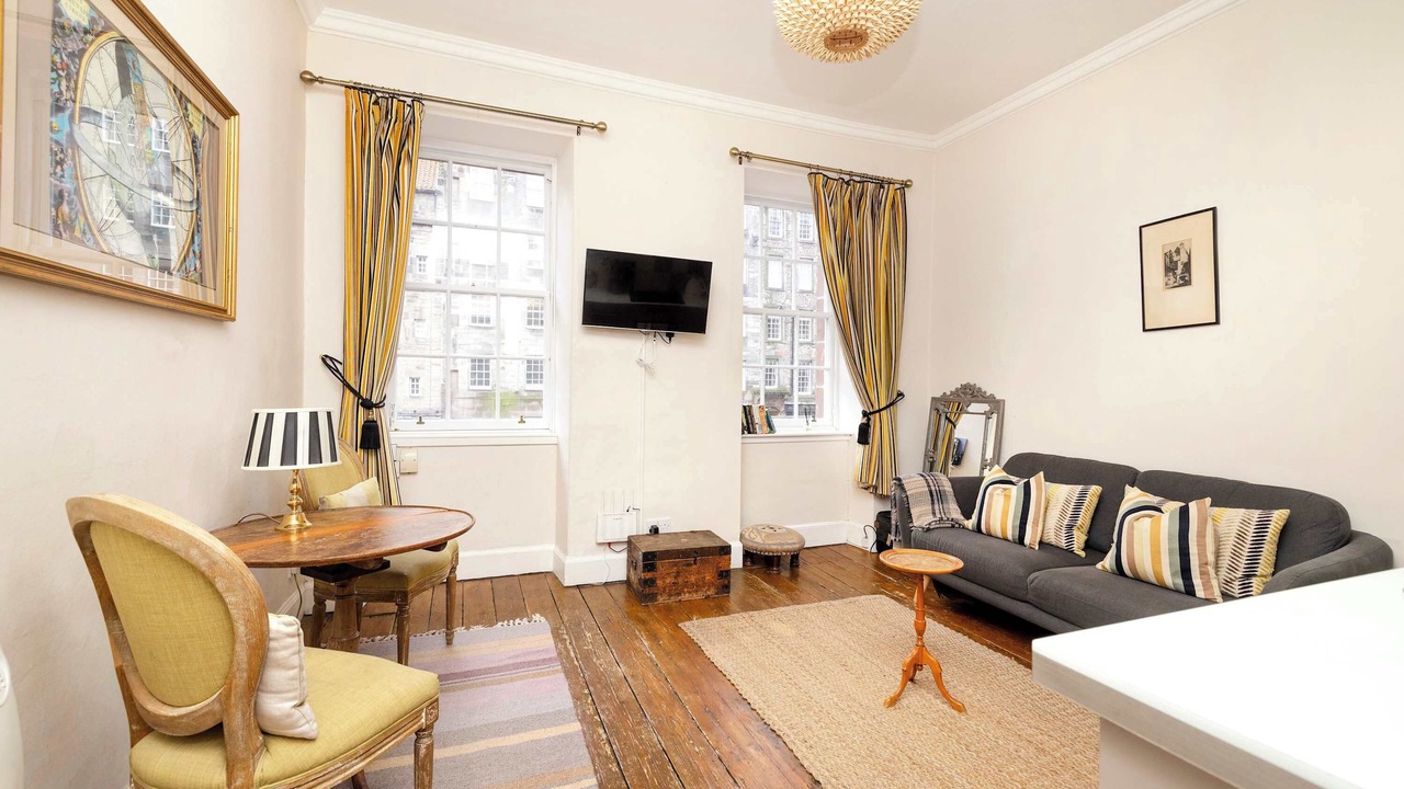 Photo of Livingroom in Old Town