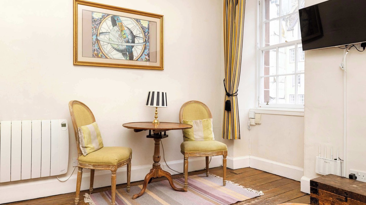 Photo of Livingroom in Old Town