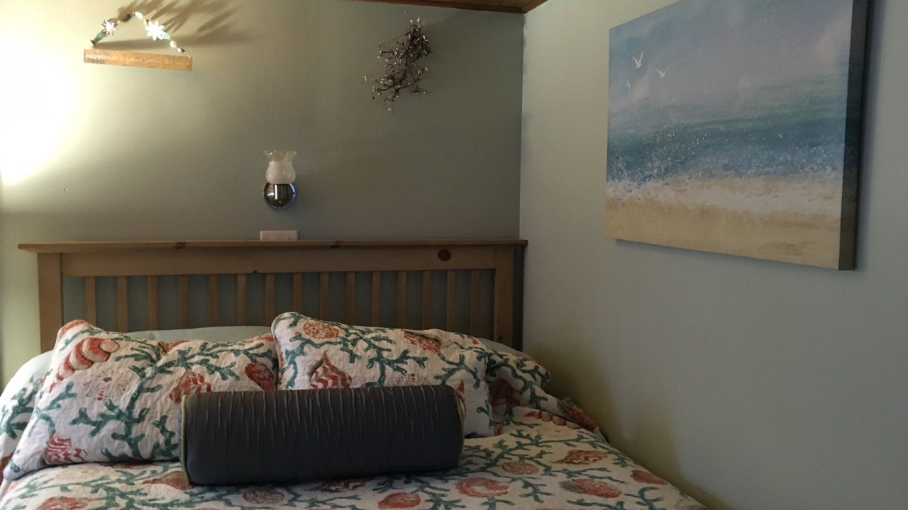 Photo of Bedroom in Gulf Gate Estates