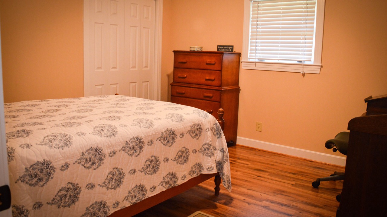 Photo of Bedroom in Rutherfordton