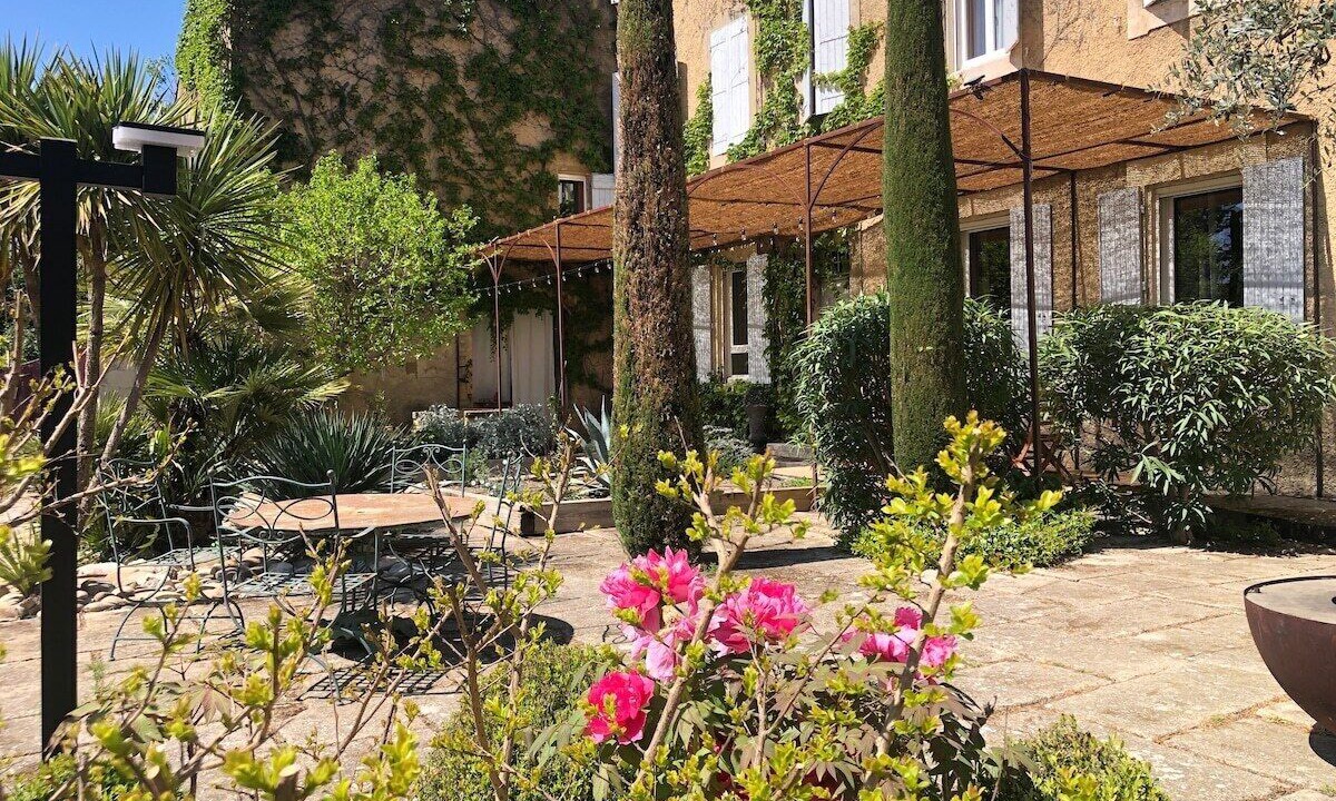 Photo of Outdoor in Entraigues-sur-la-Sorgue