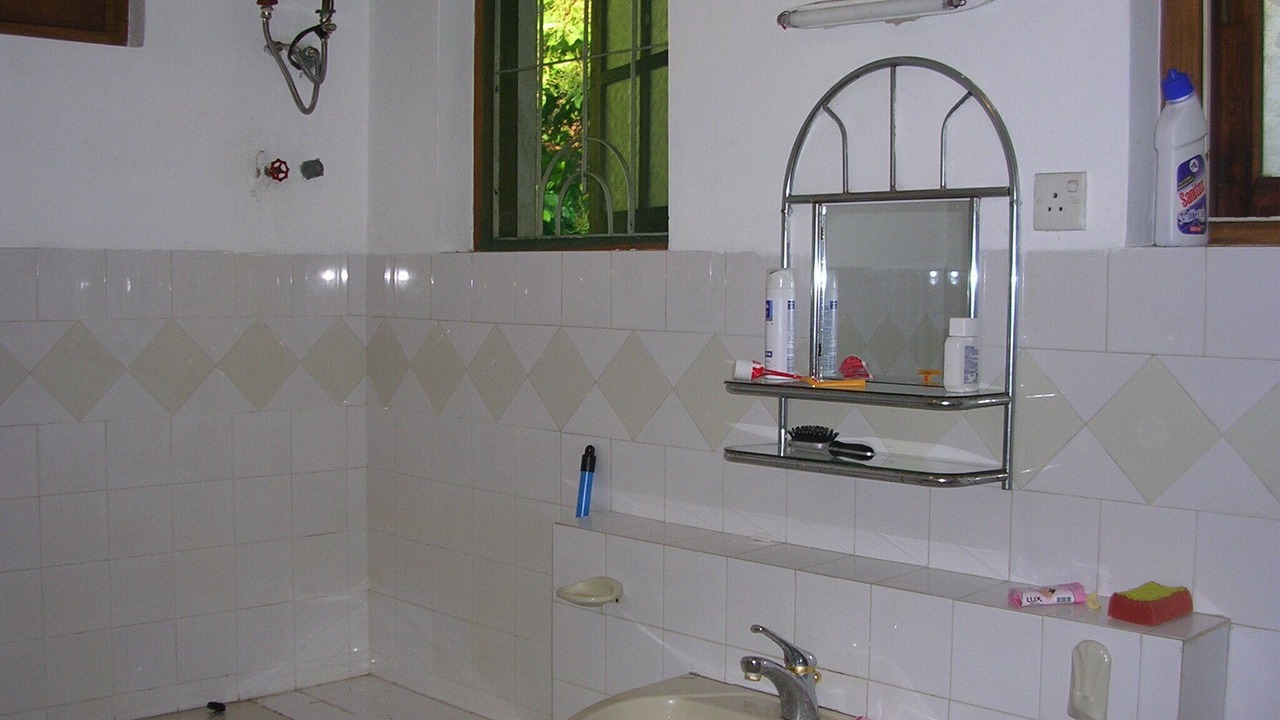 Photo of Bathroom in Yatinuwara