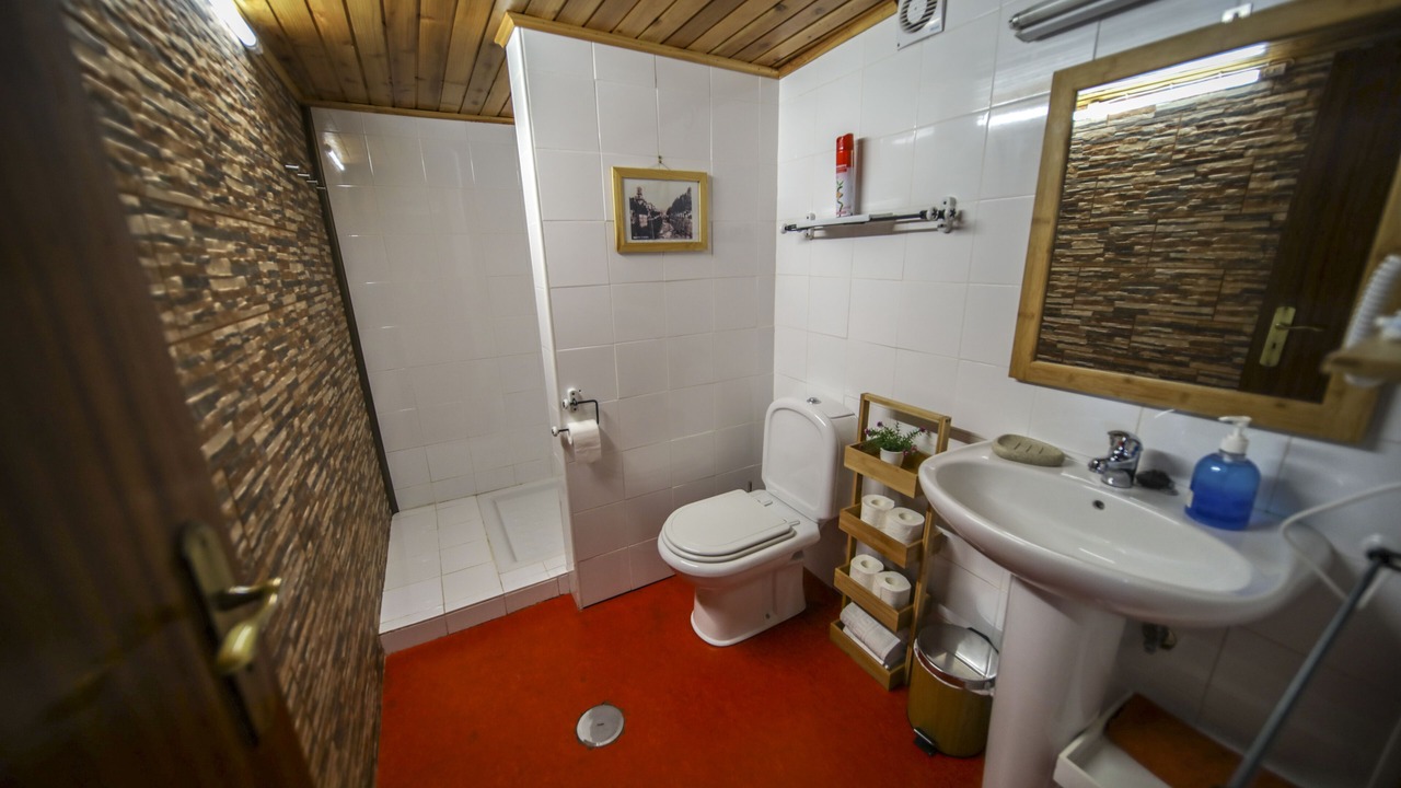 Photo of Bathroom in Ponta do Pargo