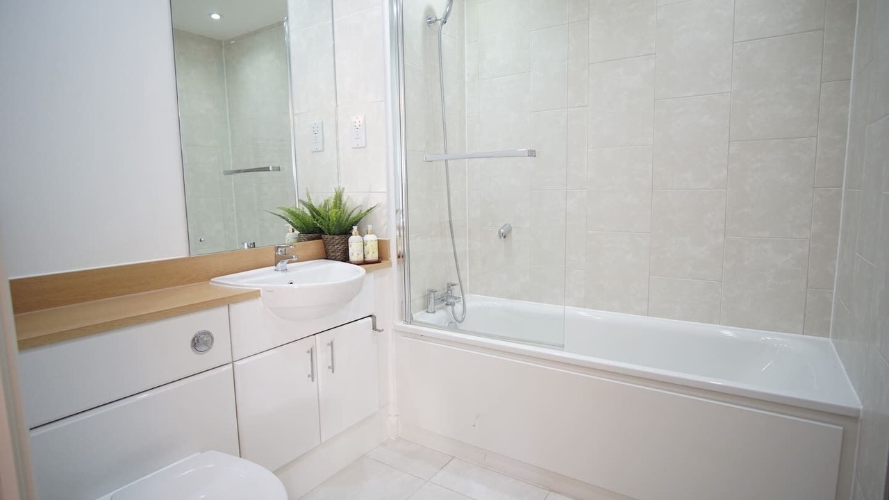Photo of Bathroom in Royal Docks