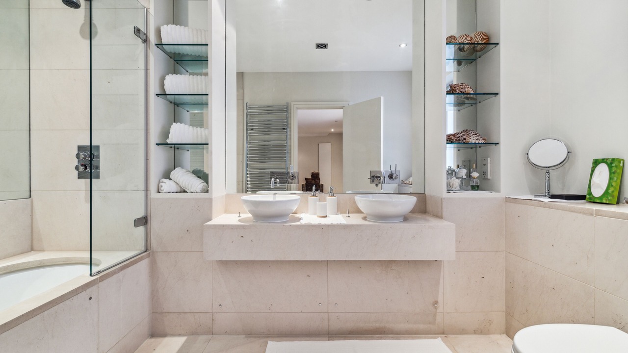 Photo of Bathroom in Bayswater