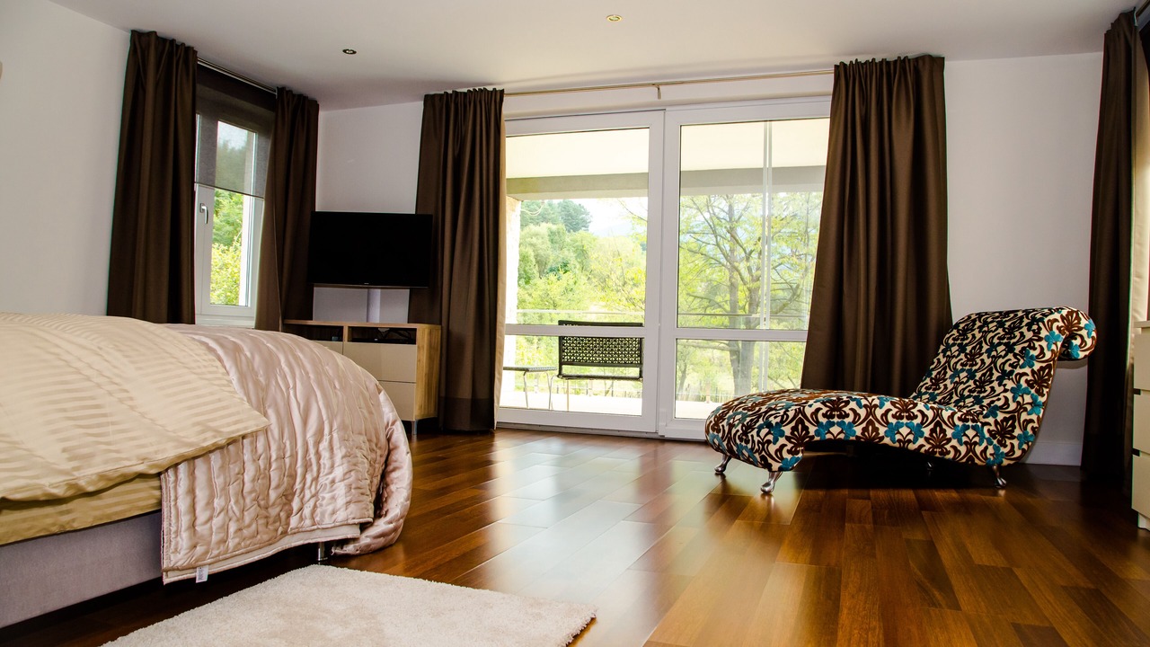 Photo of Bedroom in Vulcan