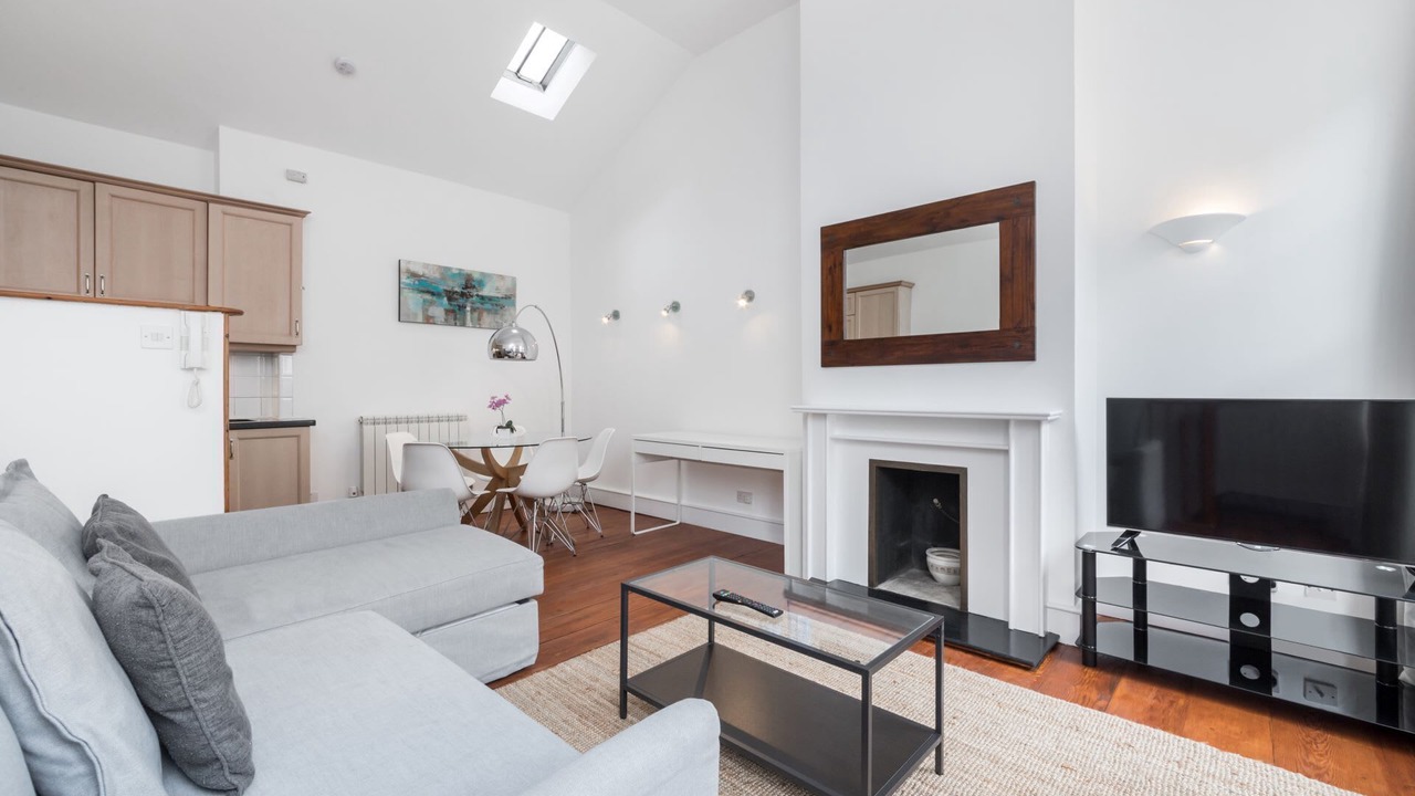 Photo of Livingroom in Fitzrovia