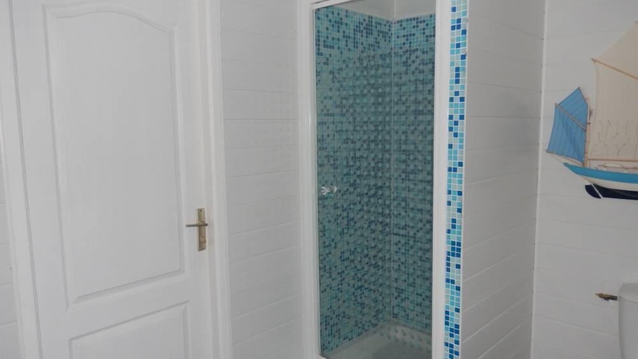 Photo of Bathroom in Crasville