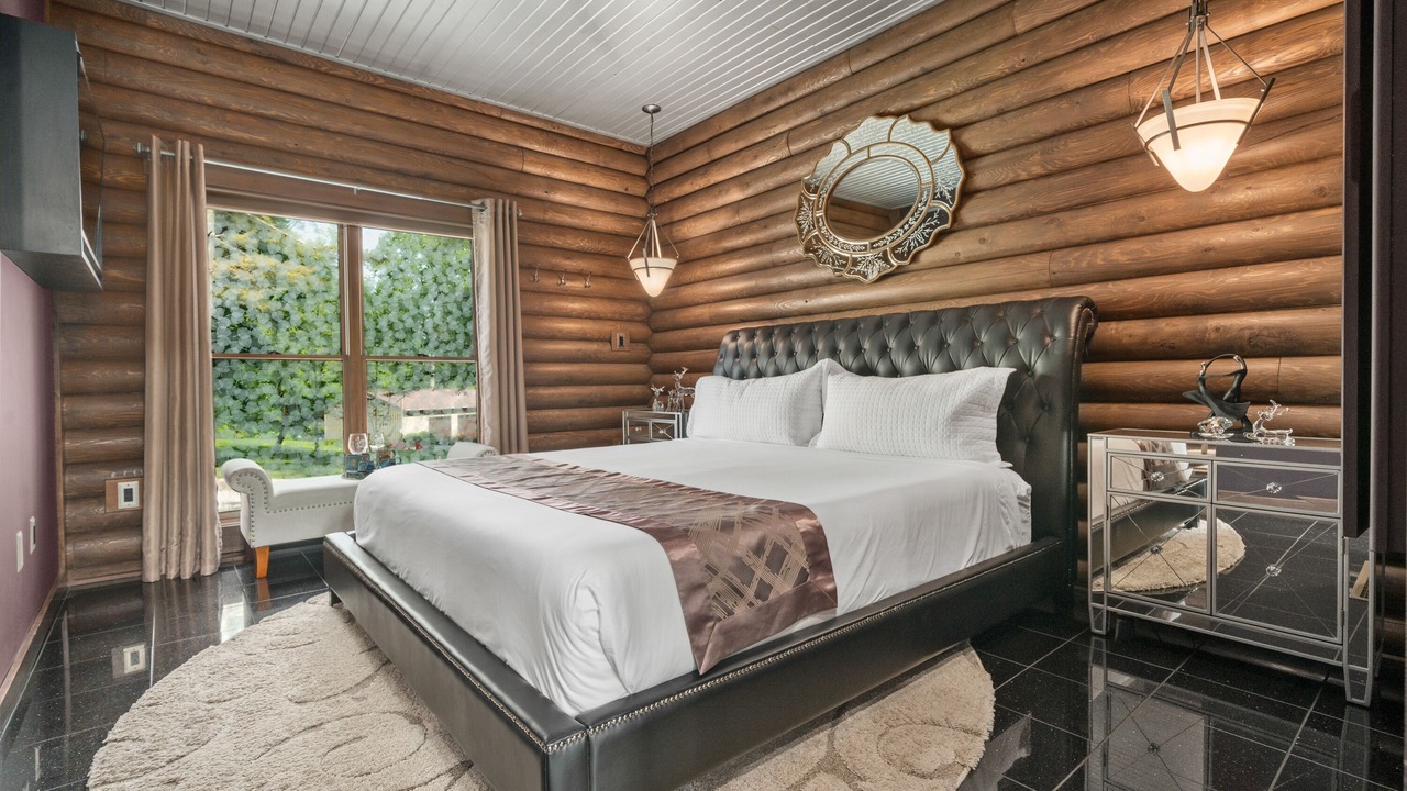 Photo of Bedroom in Logan