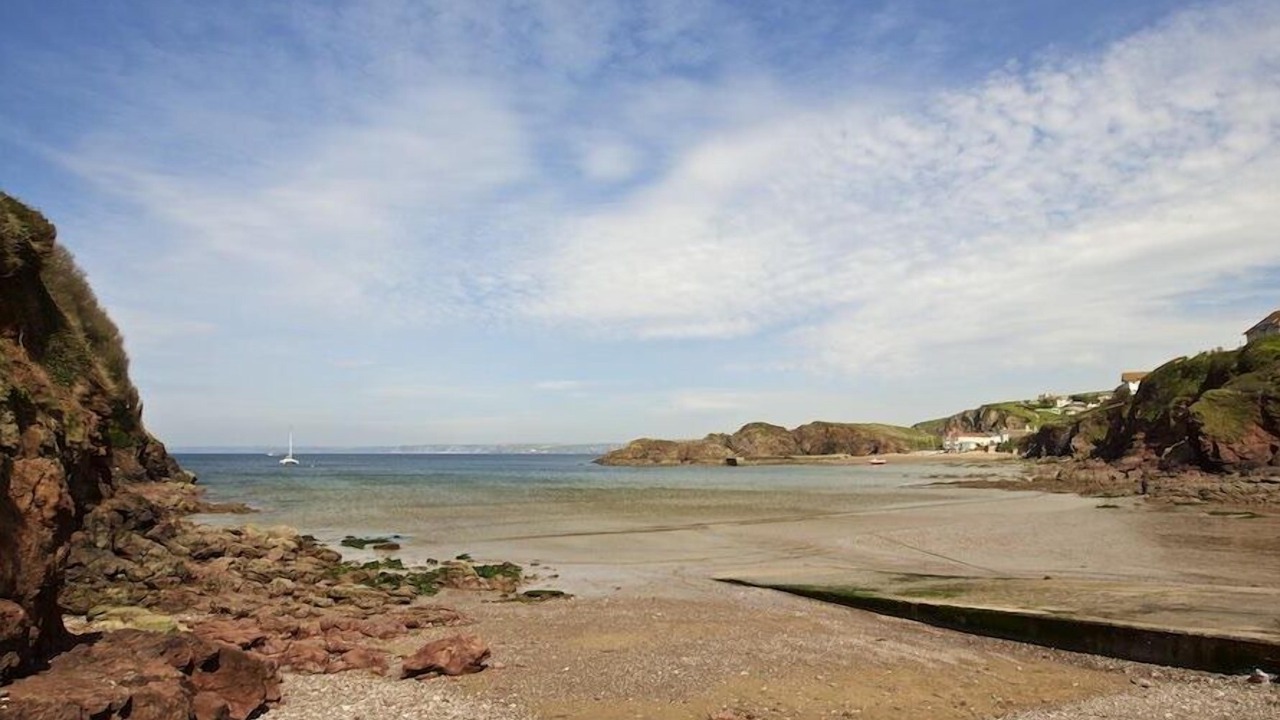 Photo of Others in Hope-Cove