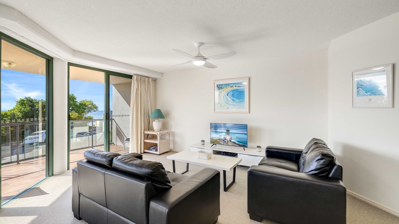 Photo of Livingroom in Moffat Beach