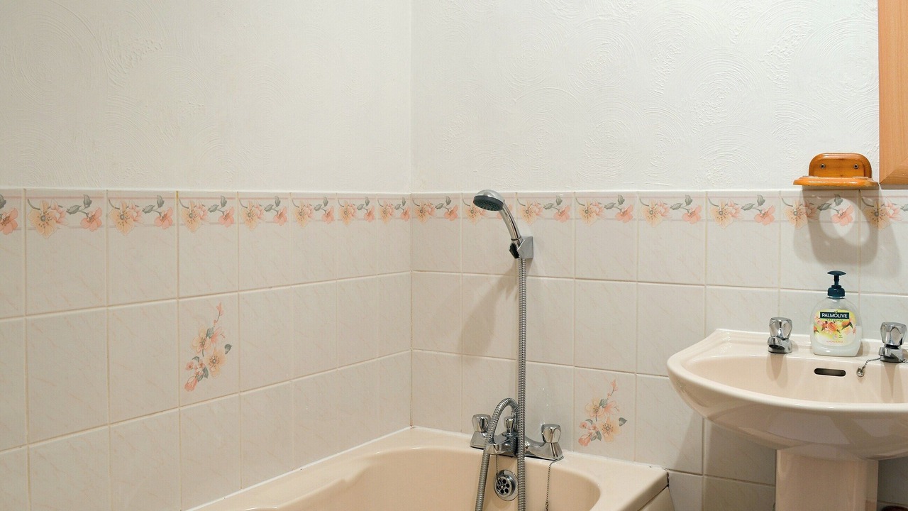 Photo of Bathroom in Cheshire West and Chester