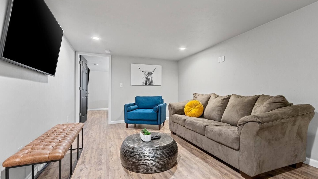 Photo of Livingroom in Ashwaubenon