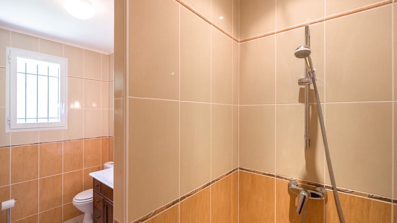 Photo of Bathroom in Limoux