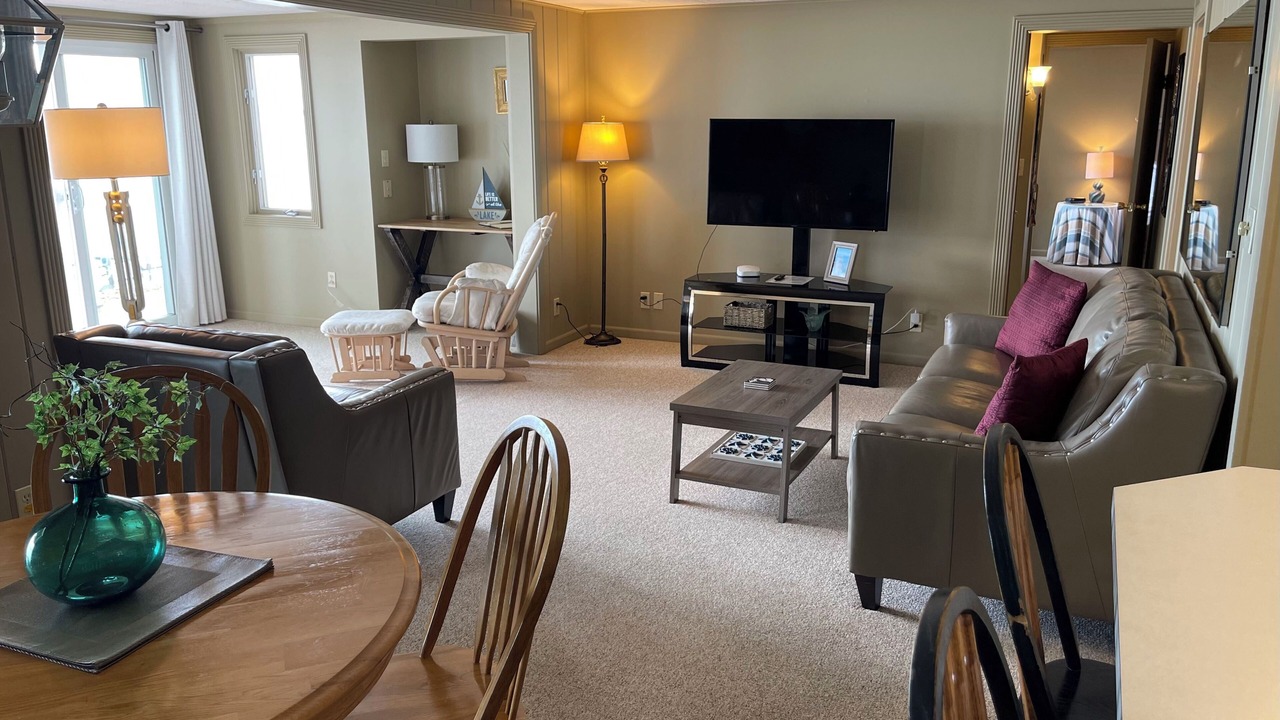 Photo of Livingroom in Suttons Bay