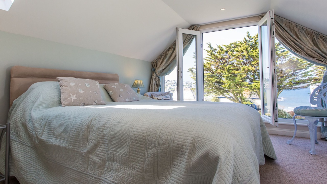 Photo of Bedroom in Treator