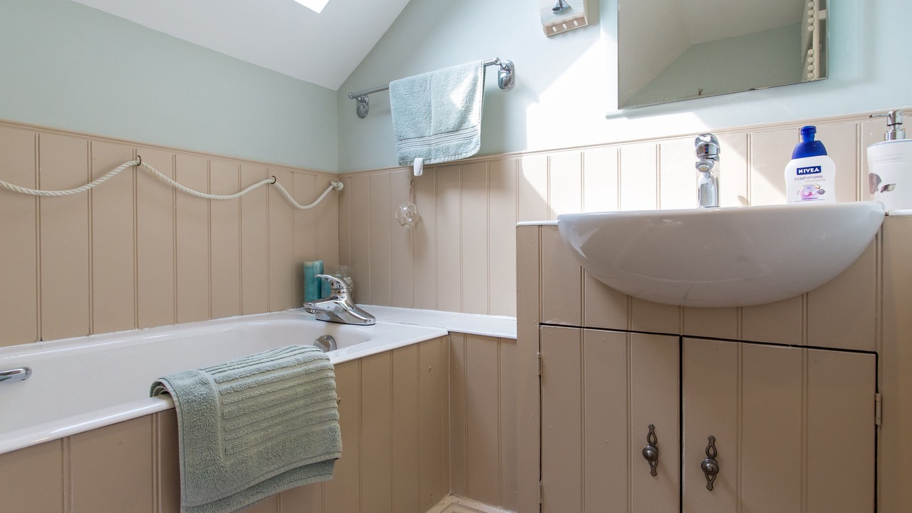 Photo of Bathroom in Treator