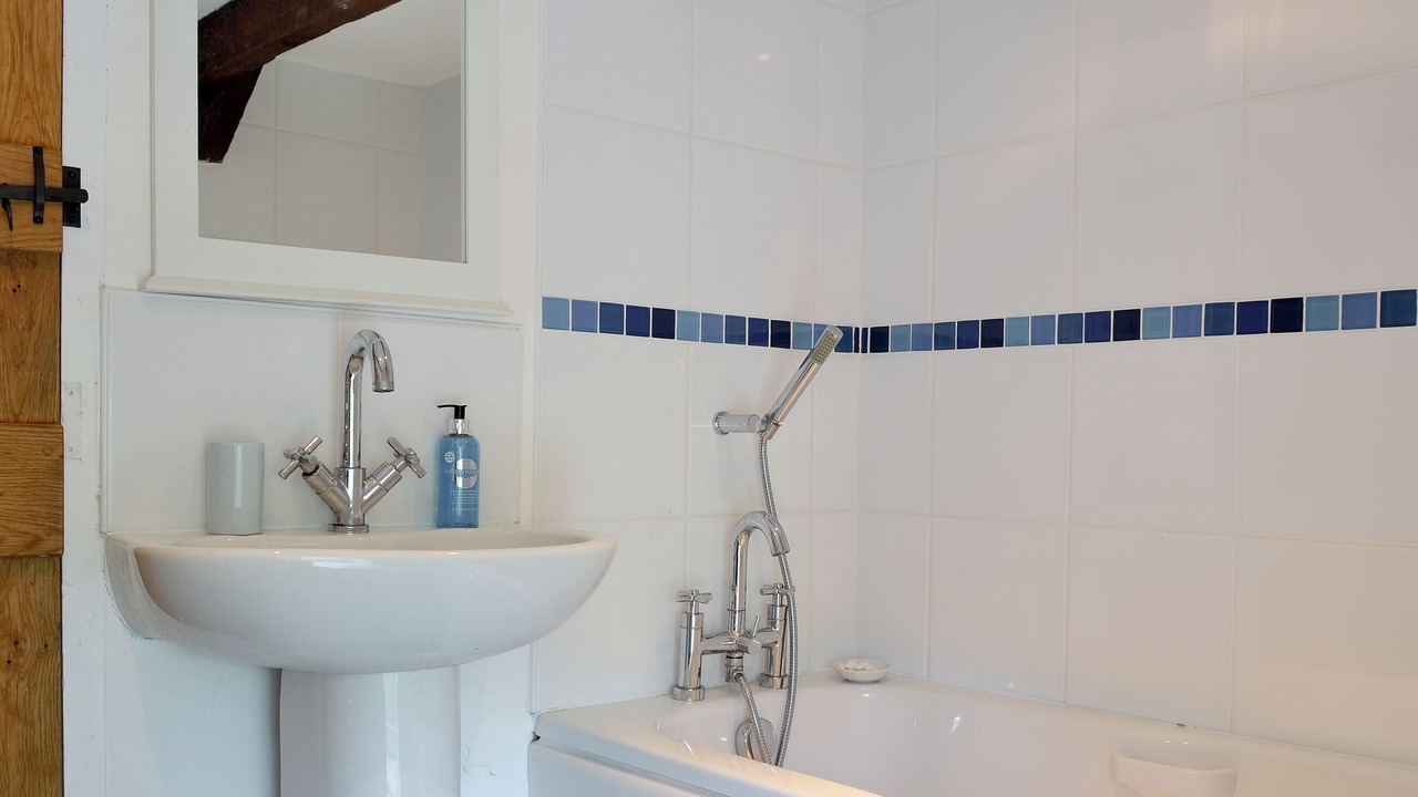 Photo of Bathroom in New Quay