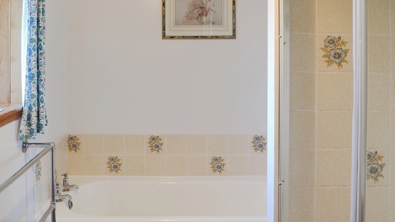 Photo of Bathroom in Achnahanat