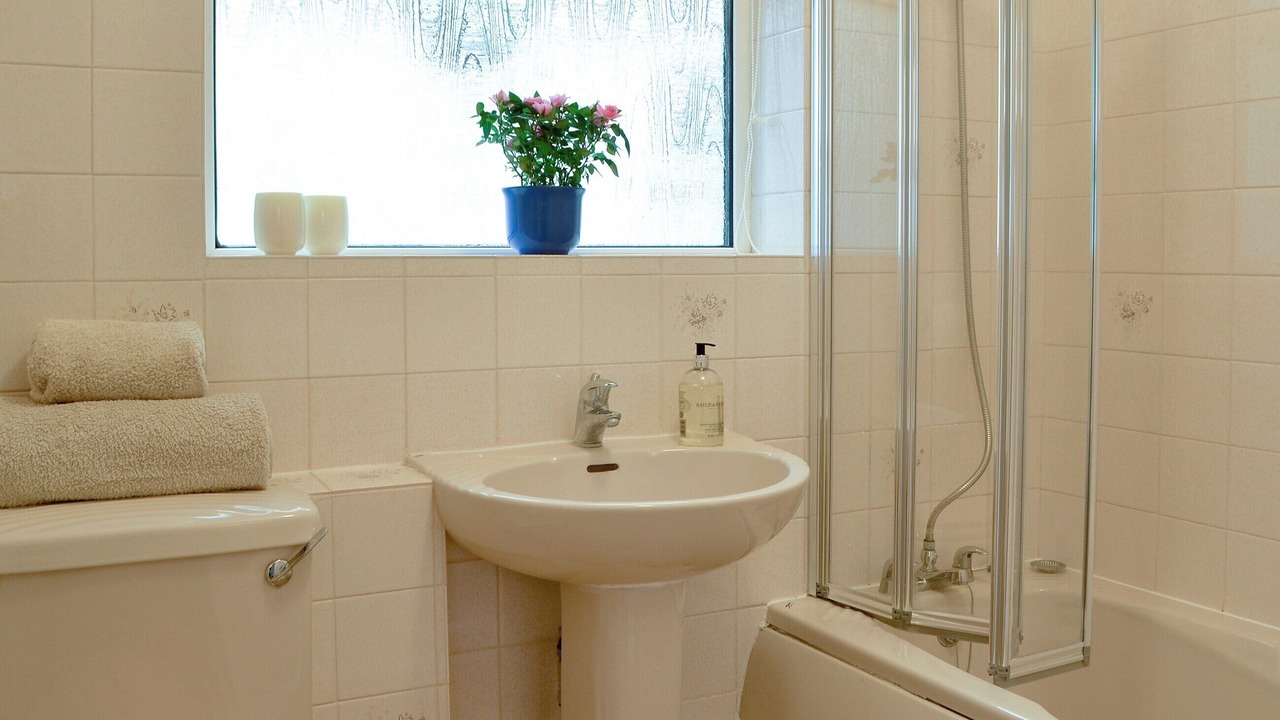 Photo of Bathroom in Findon