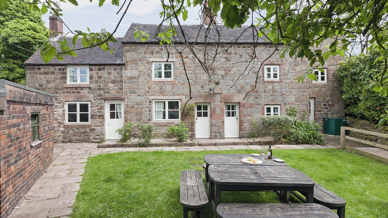 Photo of Outdoor in Leek