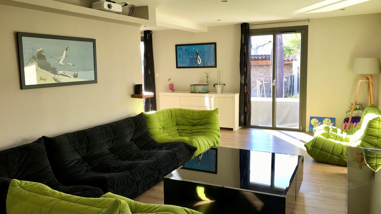 Photo of Livingroom in Montbazin