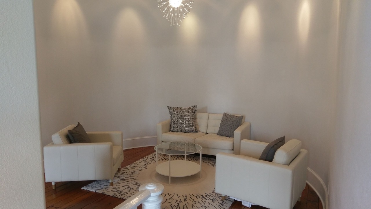 Photo of Livingroom in McLean