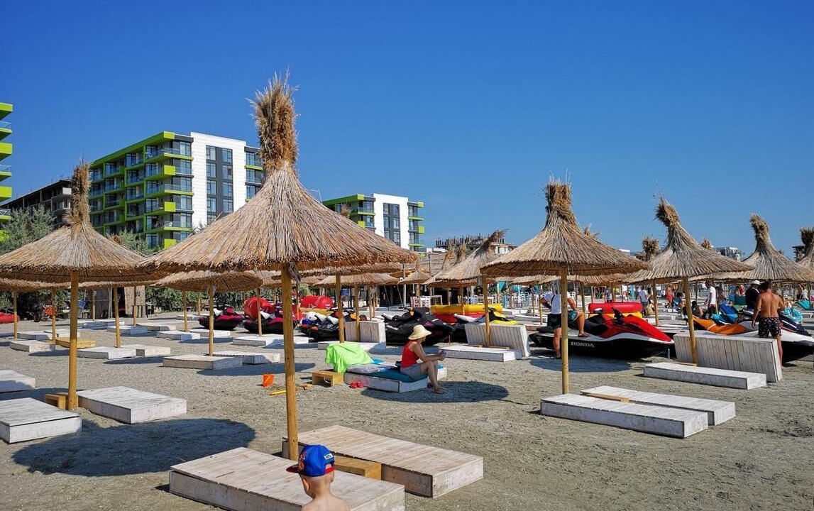 Photo of Others in Mamaia-Sat