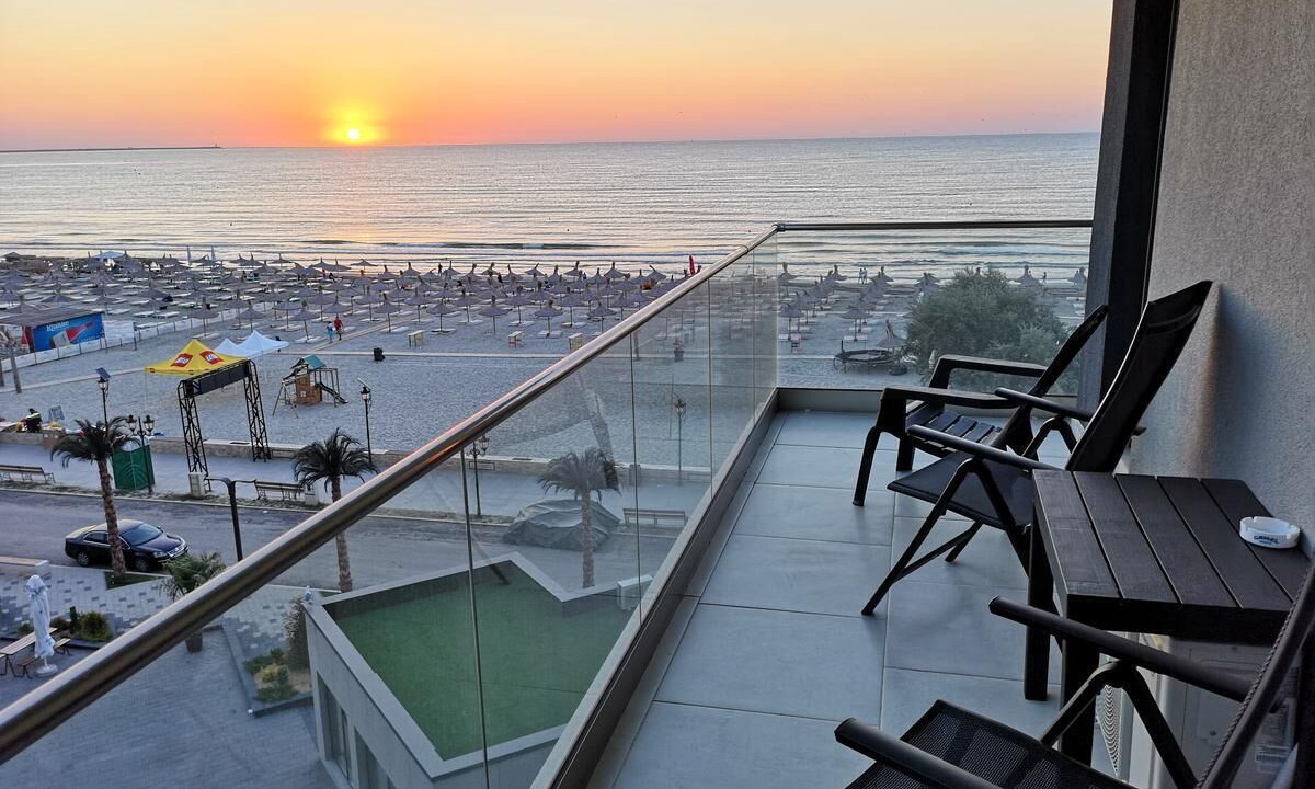 Photo of Patio Balcony in Mamaia-Sat