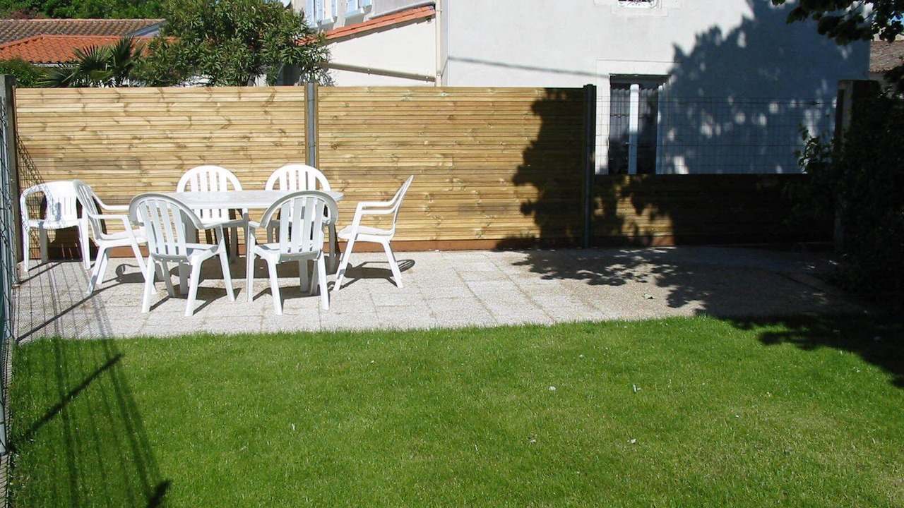 Photo of Patio Balcony in Dompierre-sur-Mer