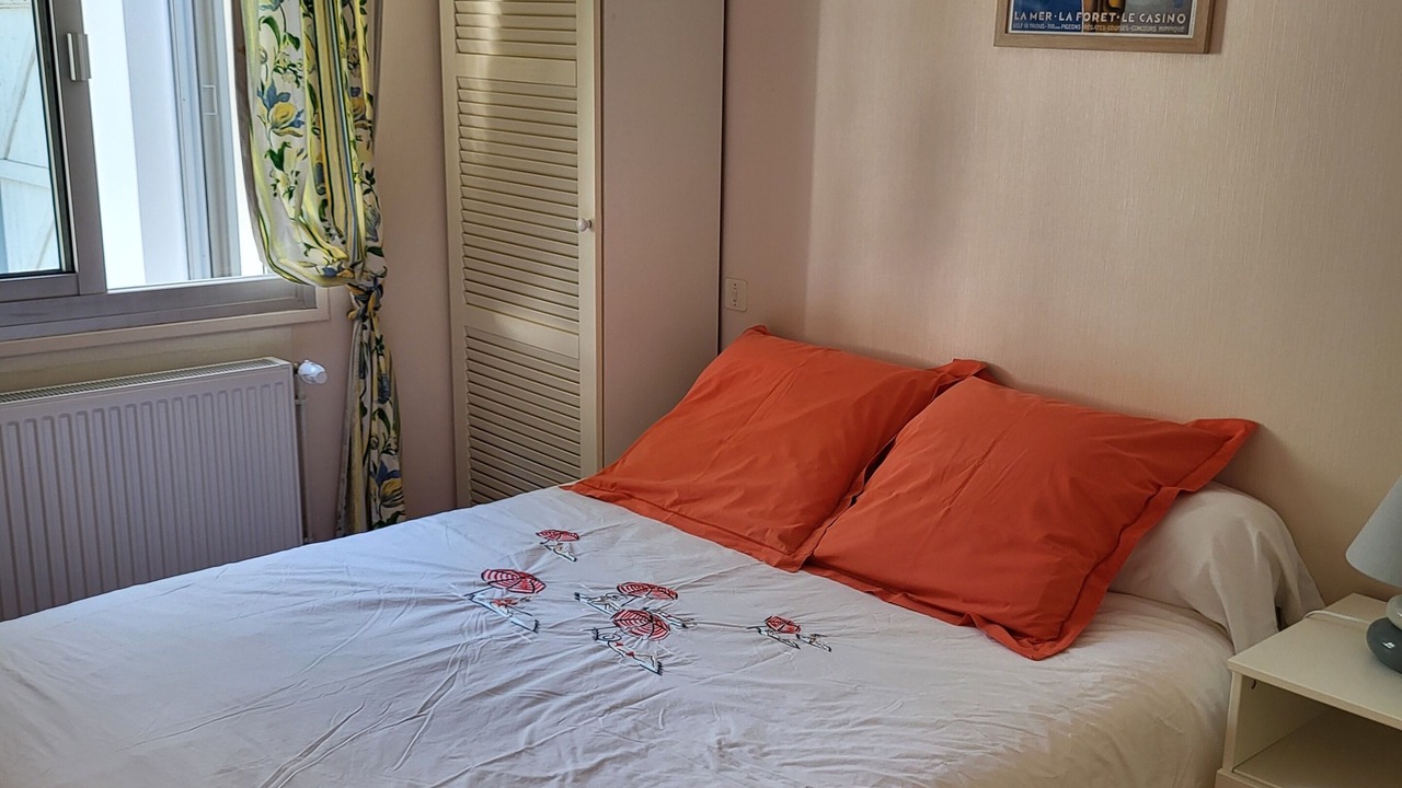 Photo of Bedroom in Royan