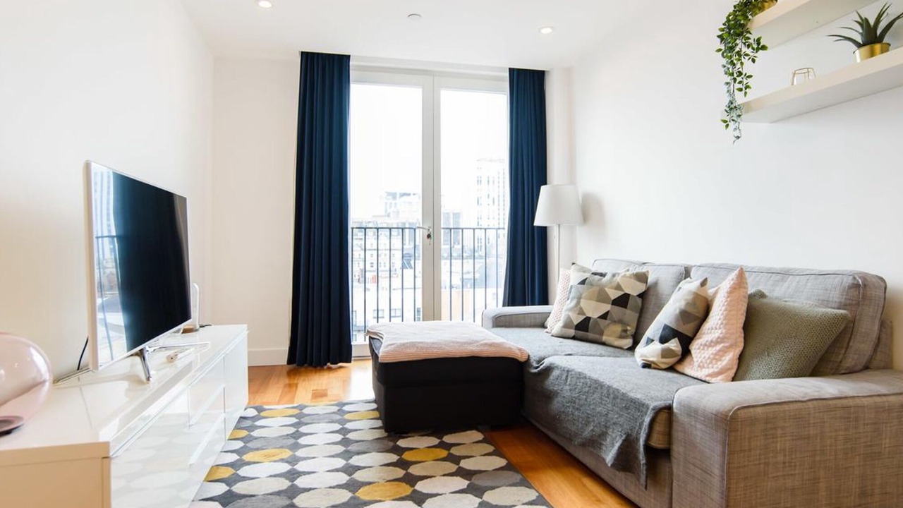 Photo of Livingroom in Cardiff City Centre