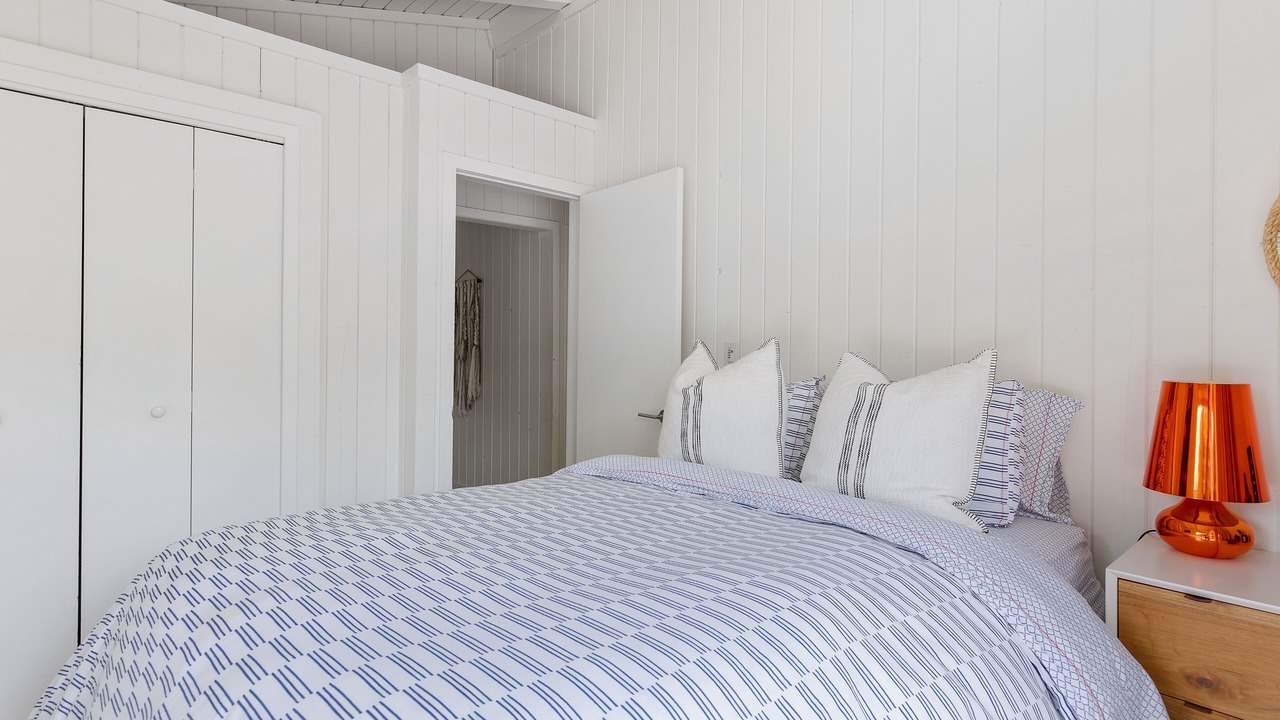 Photo of Bedroom in Culloden Shores