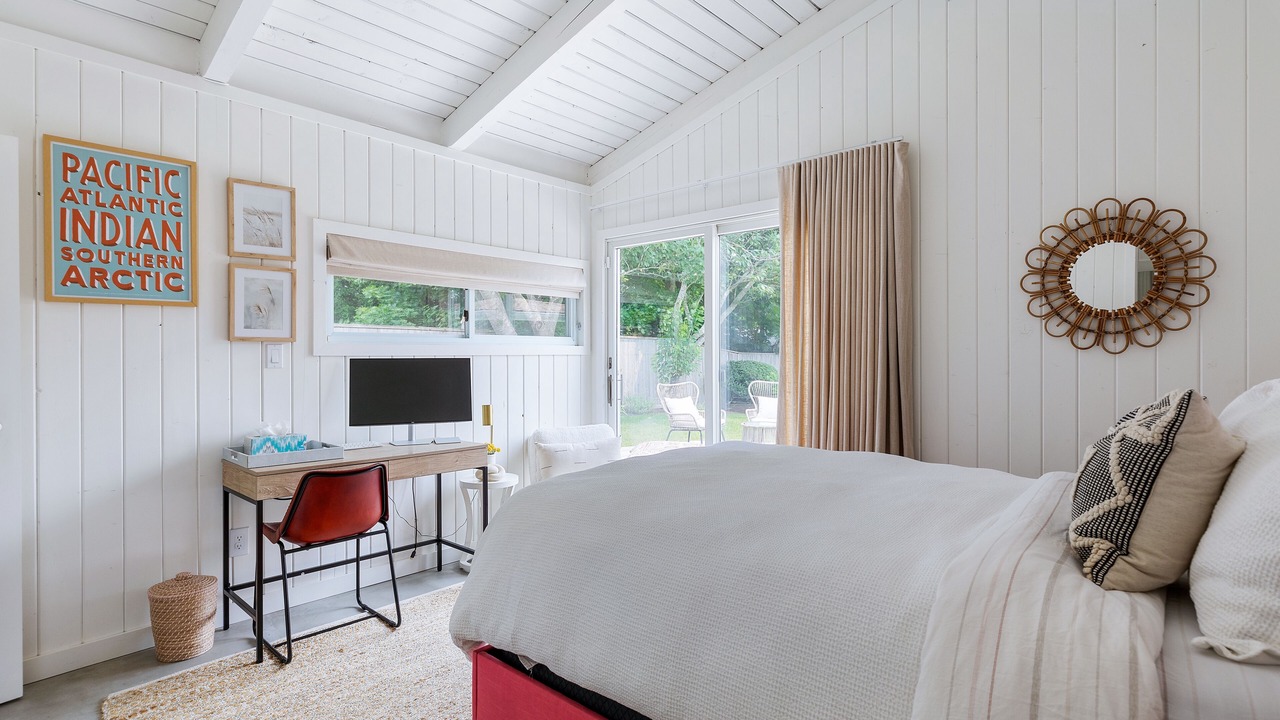 Photo of Bedroom in Culloden Shores