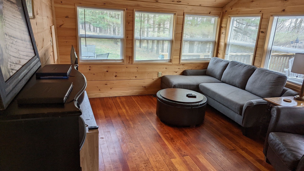 Photo of Livingroom in Laurelville