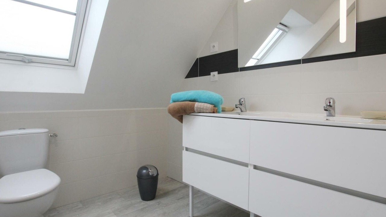 Photo of Bathroom in Vesly