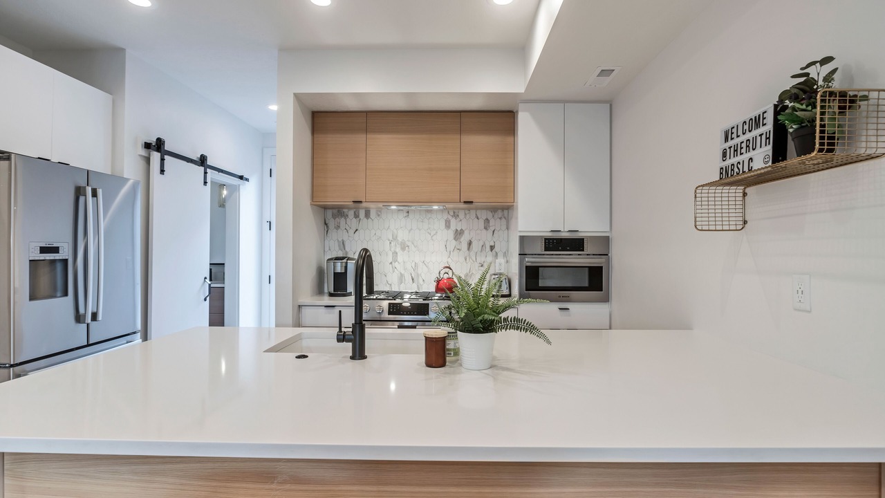 Photo of Kitchen in People's Freeway