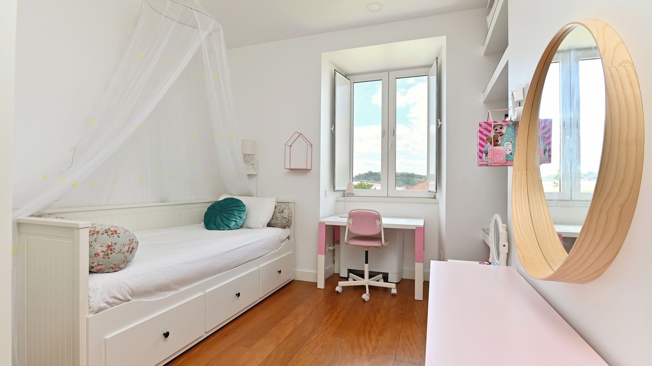 Photo of Bedroom in Linda-a-Velha