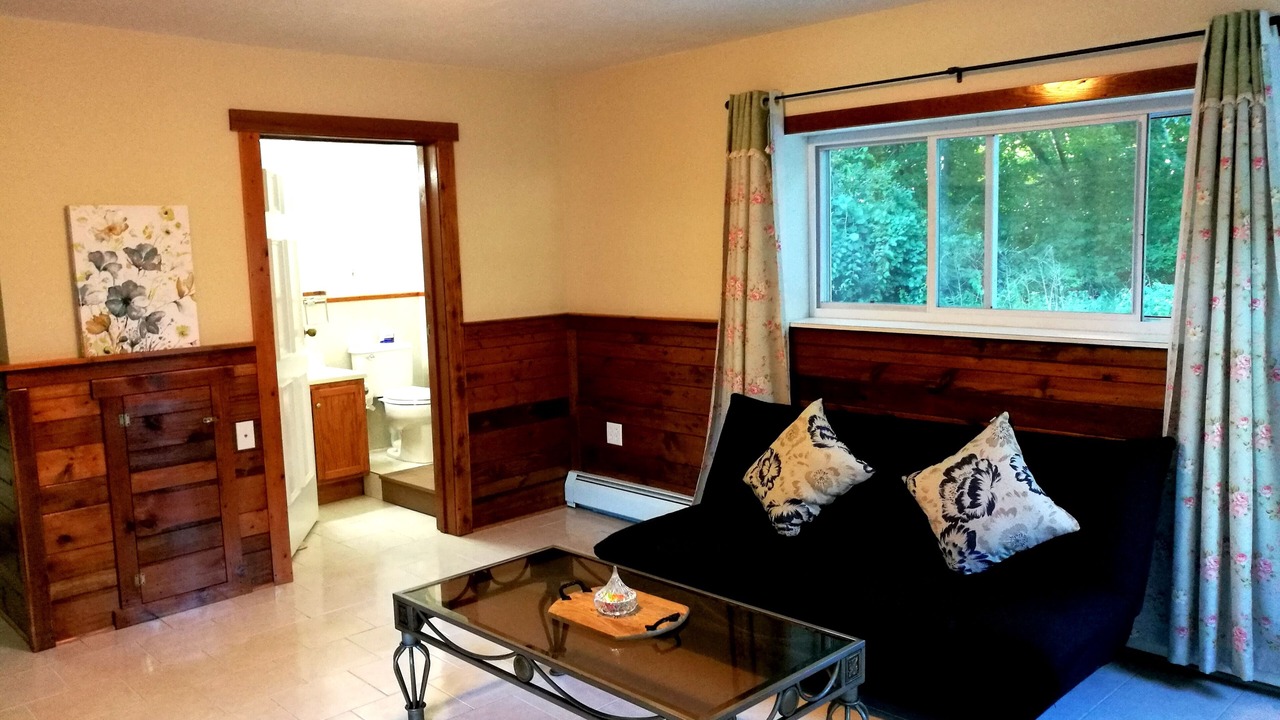 Photo of Livingroom in Niantic
