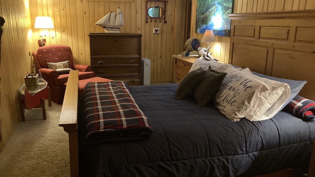 Photo of Bedroom in Solon Springs