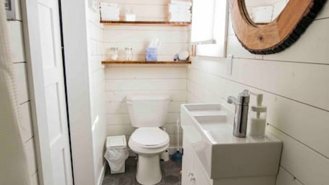 Photo of Bathroom in Summerville Centre