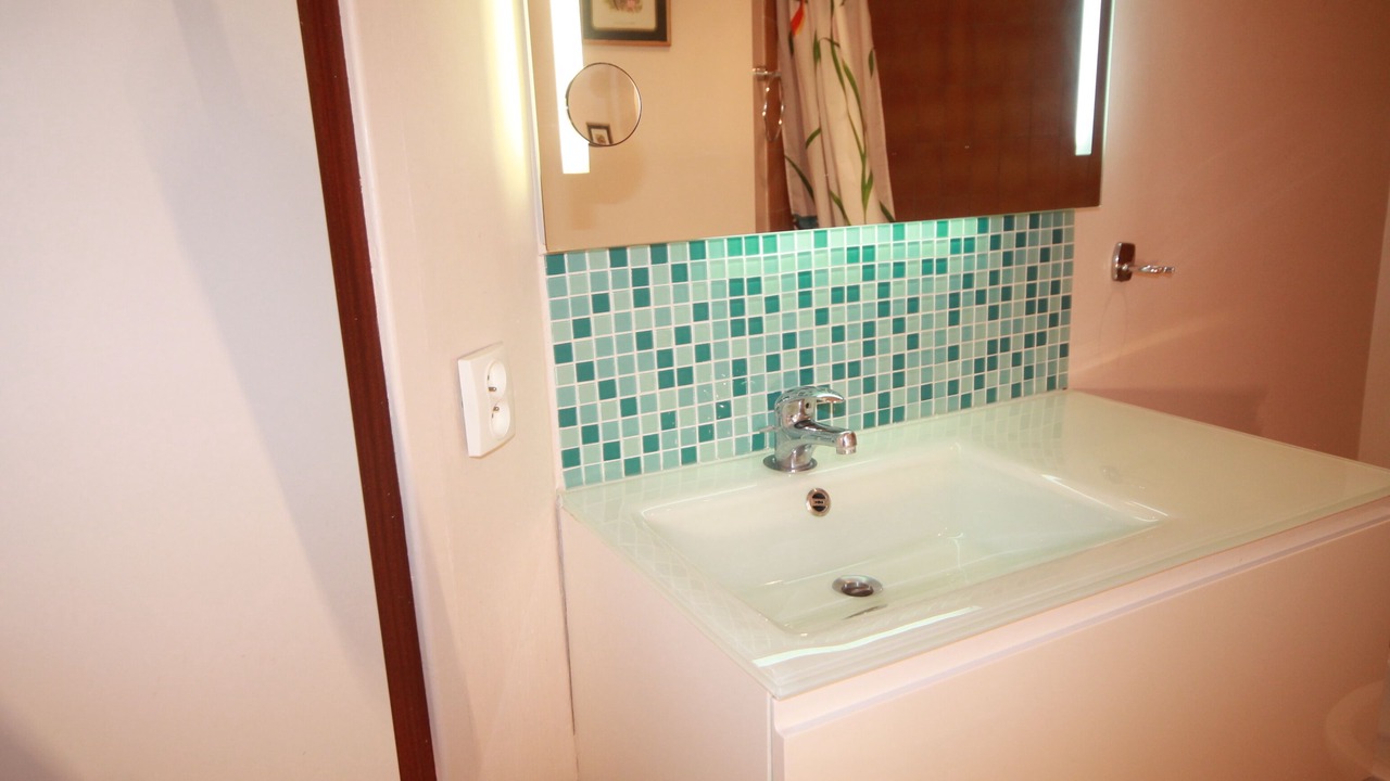 Photo of Bathroom in Quartier de la Goutte-d'Or